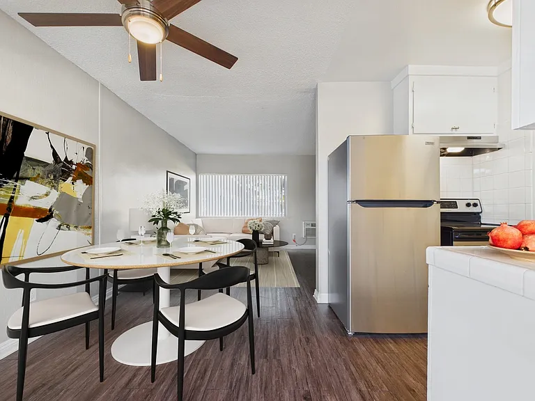 Kittridge Apartments — Photo 3