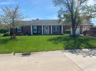 1506 Old Colonial Dr, Berne, IN 46711