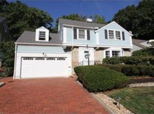 1780 S Belvoir Blvd, South Euclid, OH