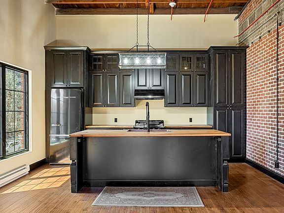 5th image of 400 N 9th St #402
