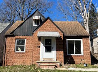 2034 Staunton Rd, Cleveland Heights, OH 44118