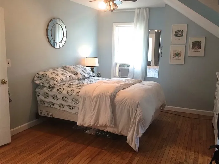 2 Linden St #2 — Photo 3