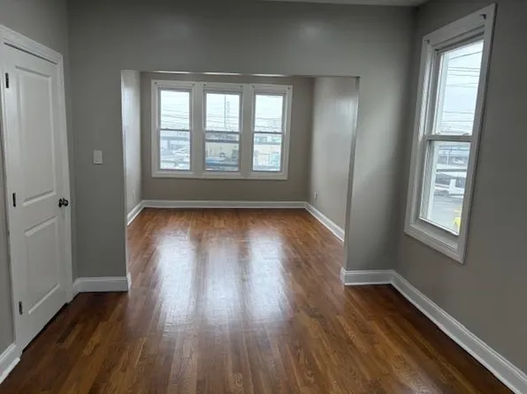 3724 Liberty Avenue image 1 of 15