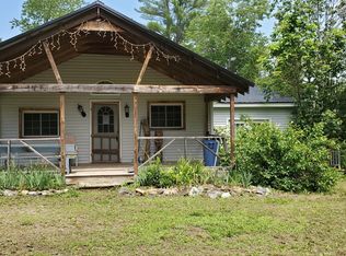 9 Wellington Rd, Parkman, ME 04443