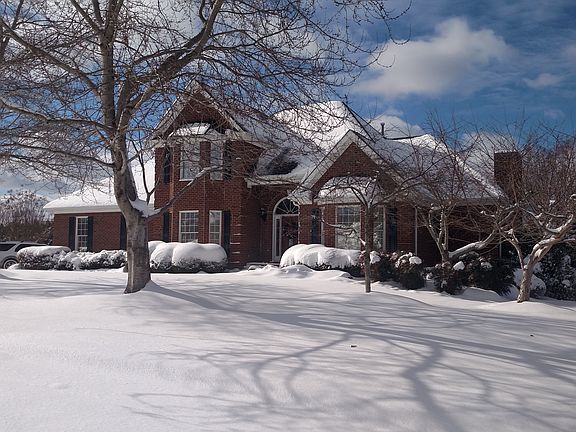 5th image of 2710 Swan Lake Dr