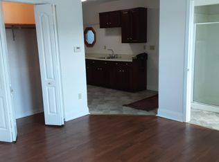 924 4th Ave #B, Coraopolis, PA 15108