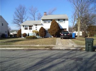 19 Carr Pl, Fords, NJ 08863