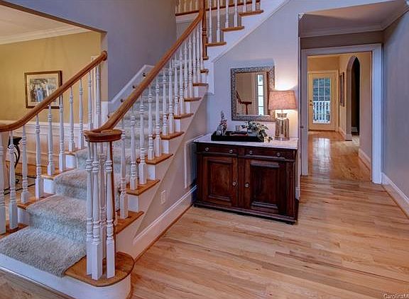5th image of 122 Oasis Dr