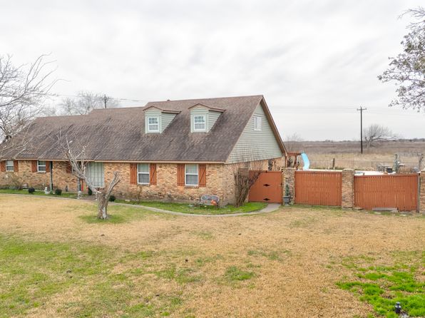 3674 E State Highway 243