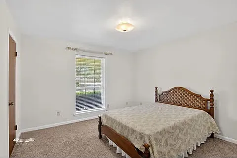 2313 Wesley Cir — Photo 9