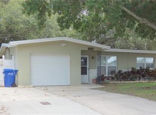 1370 Regina Dr W, Largo, FL 33770