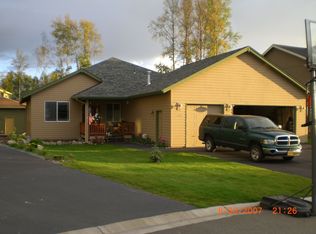 16628 Baird Cir, Eagle River, AK 99577