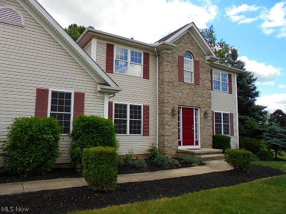 2nd image of 8448 Cliffview Dr
