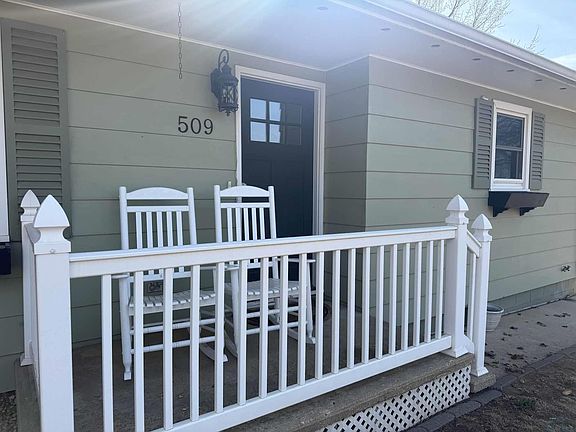 3rd image of 509 Iowa Ave SW