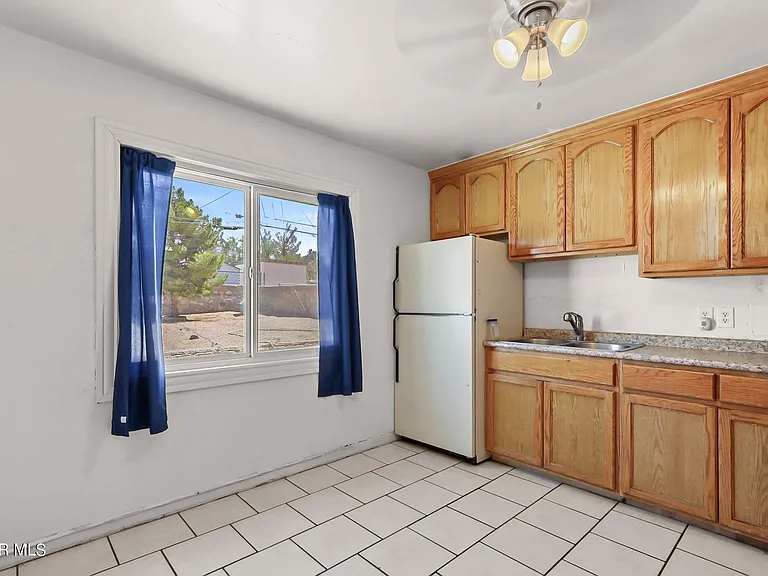 7707 Parral Dr — Photo 6