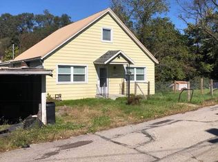 808 Cherry Ln, Connellsville, PA 15425
