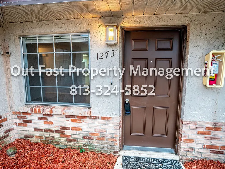 1273 Sylvia Ave — Photo 14