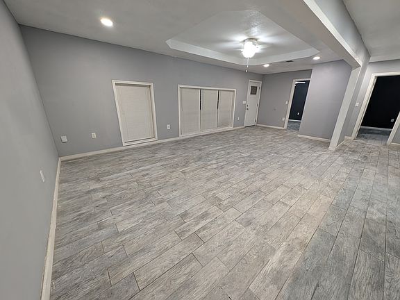 4th image of 2409 Park Blvd