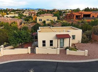 4 Calle Las Casas, Santa Fe, NM 87507