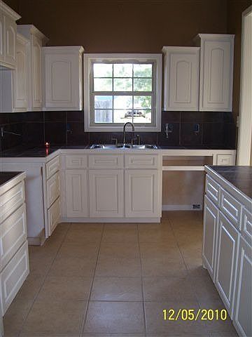 2nd image of 313 Willow Creek Dr