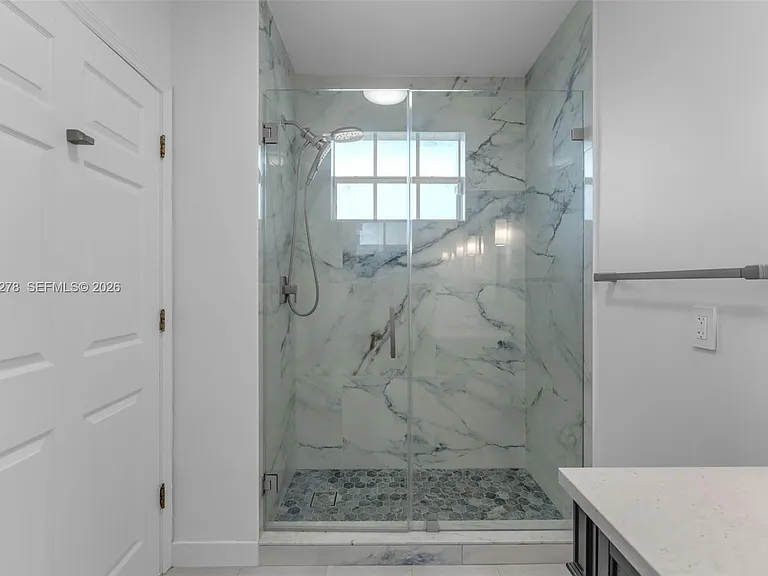 9121 Ridgeland Dr — Photo 29