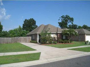 5271 Eastbay Dr, Baton Rouge, LA 70820