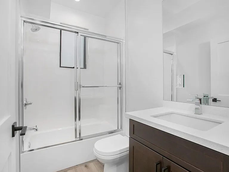 1437 Hi Point St #2 — Photo 7