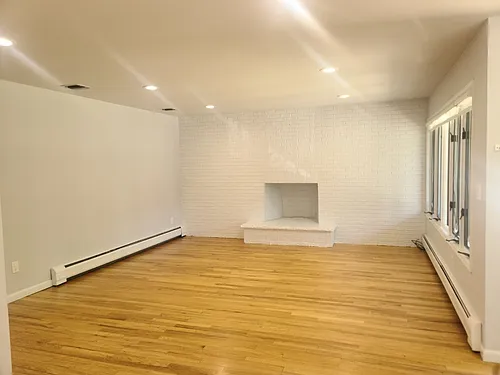 519 Broad Ave #1 Photo 1