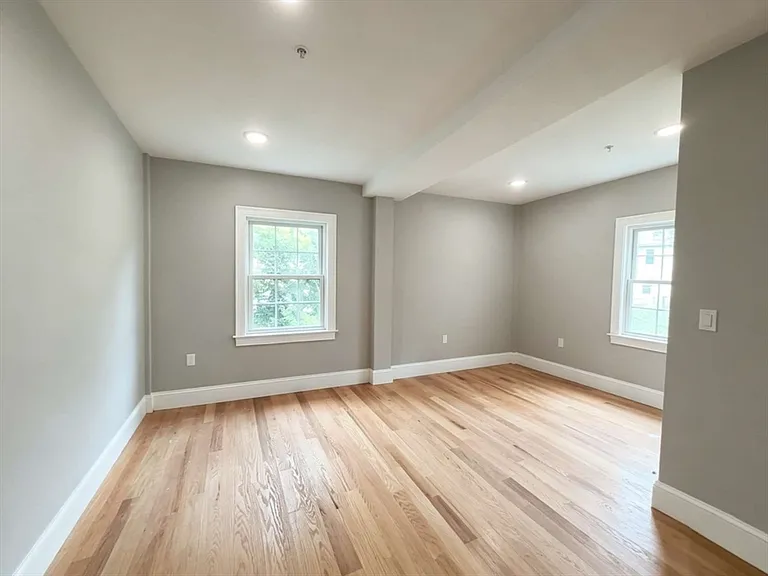 84 Chelsea St #2 — Photo 5
