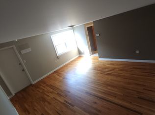 10 S 4th St, Hamburg, PA 19526