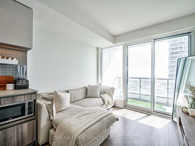 898 Portage Pkwy #1908 — Photo 9