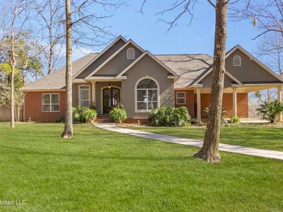 1400 Magnolia Bluff Dr, Gautier, MS, 39553