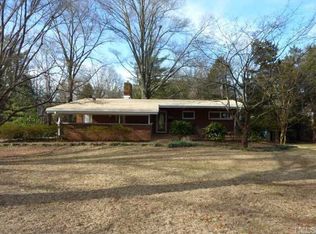 109 N Cameron St, Hillsborough, NC 27278