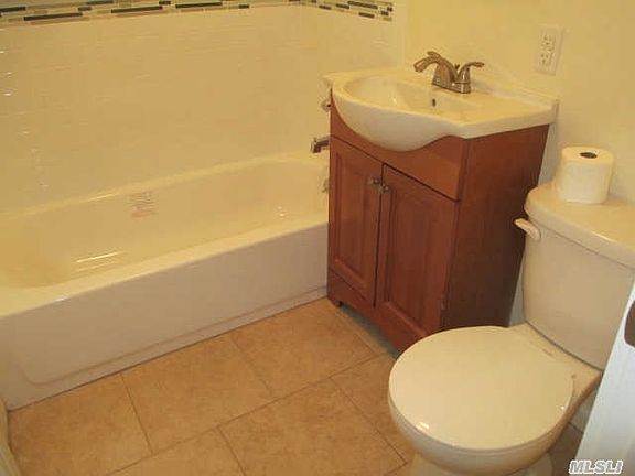3rd image of 65 W Broadway APT 13A