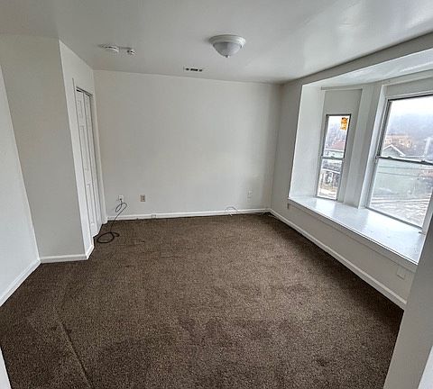 4th image of 1120 Ross Ave Unit 2