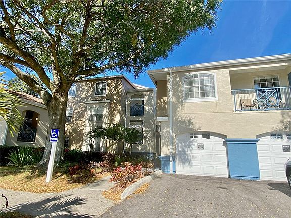 2nd image of 7240 Westpointe Blvd APT 1132