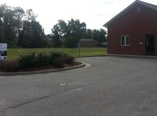 6200 Paradise Ln, Louisville, KY 40258