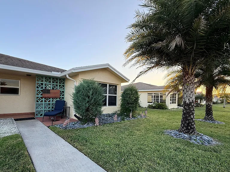 5301 Lakefront Blvd #D — Photo 1
