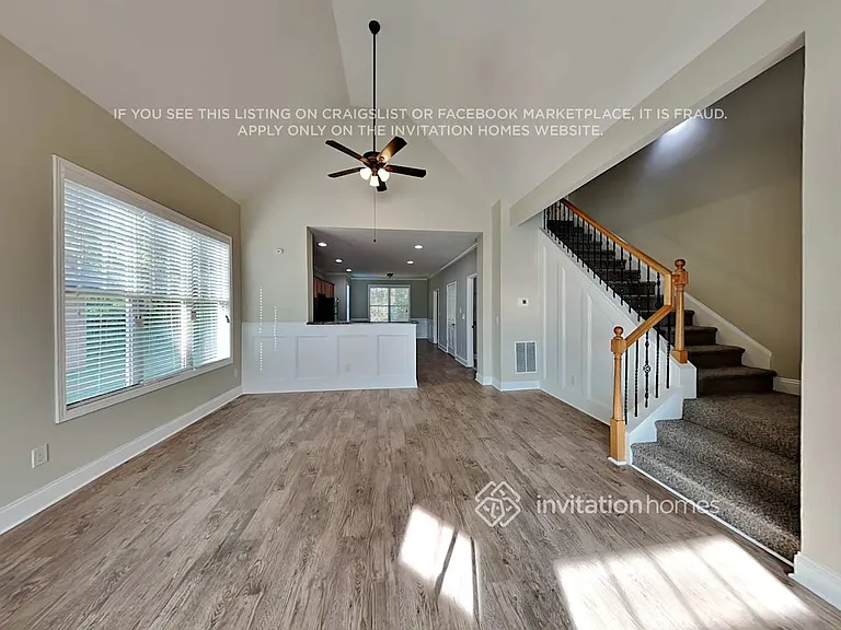 112 Al Jennah Blvd — Photo 5