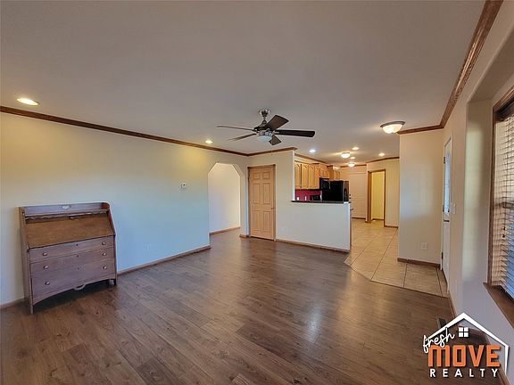 4th image of 517 Tuscarora Ct