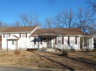 700 N Cherokee Ave, Dewey, OK 74029