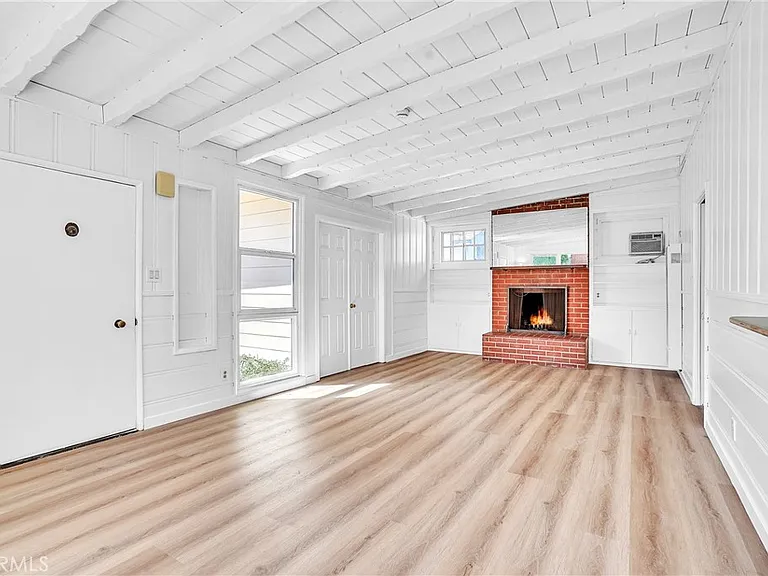 3712 N Weston Pl #2 — Photo 3