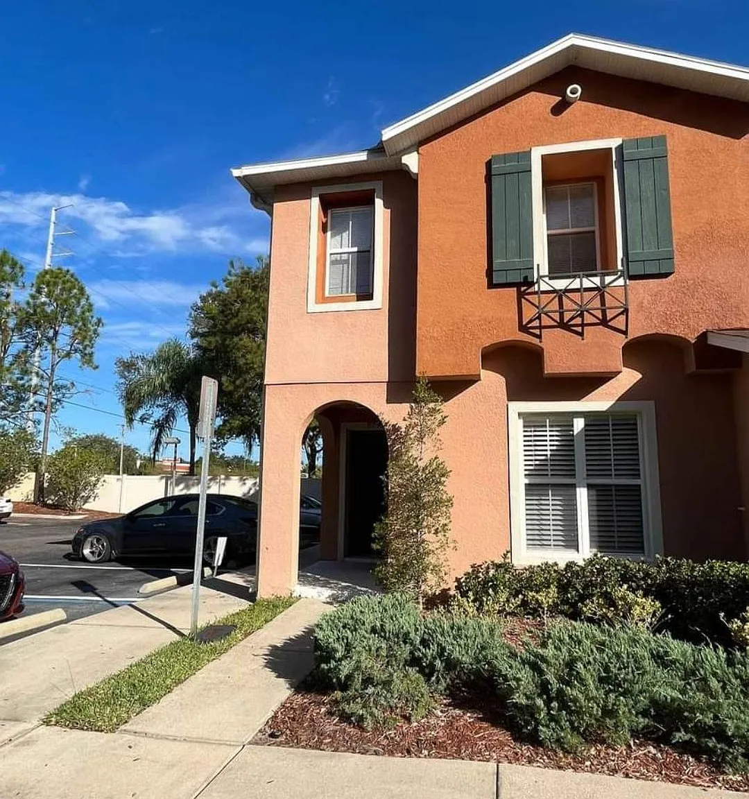 3 bed, 2.5 bath, 1508 sqft, $2,000 — Photo 1