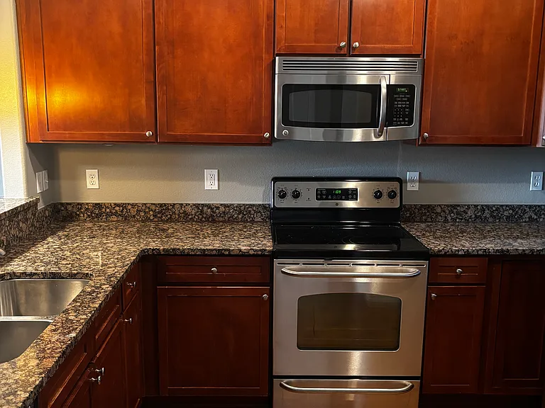9039 E Panorama Cir #408 — Photo 11