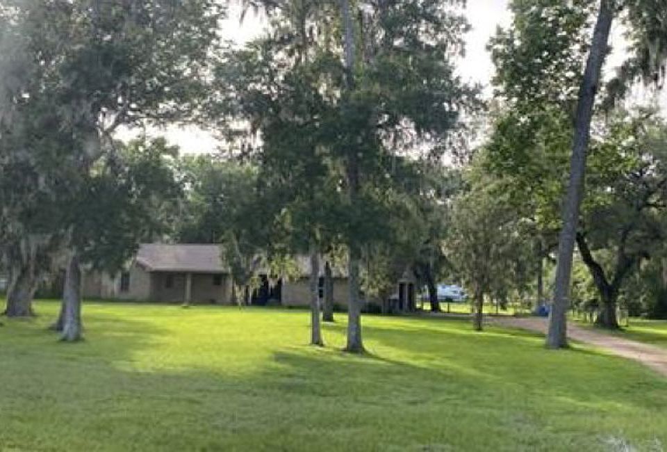 2nd image of 20214 County Road 684a