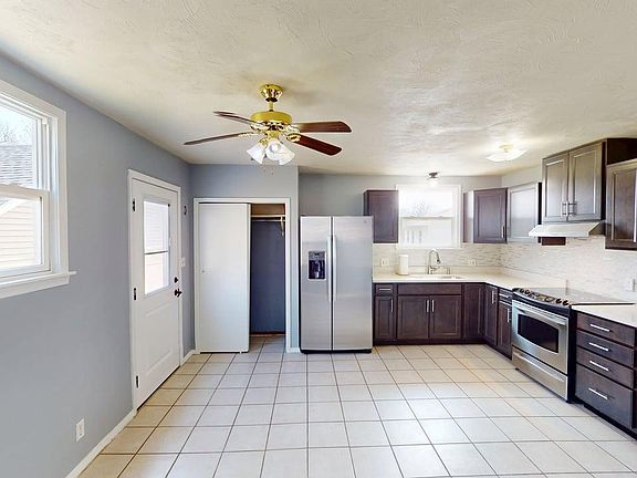 5th image of 2563 Birk Dr