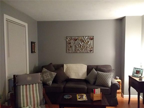 3rd image of 31 Sophia St #1