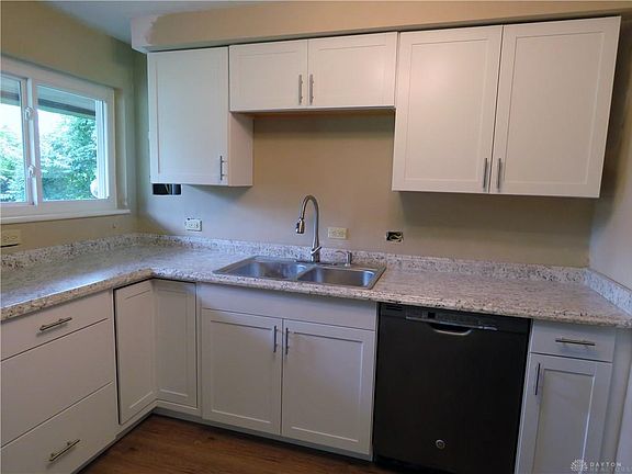 4th image of 2092 Owendale Dr