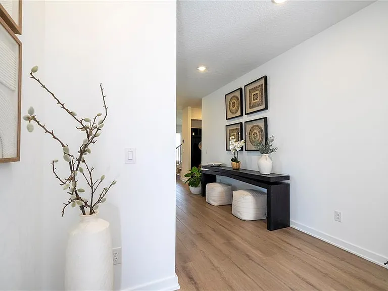 2184 Broadbrook Dr — Photo 23