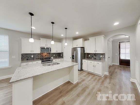 5th image of 130 Cobbler Cir